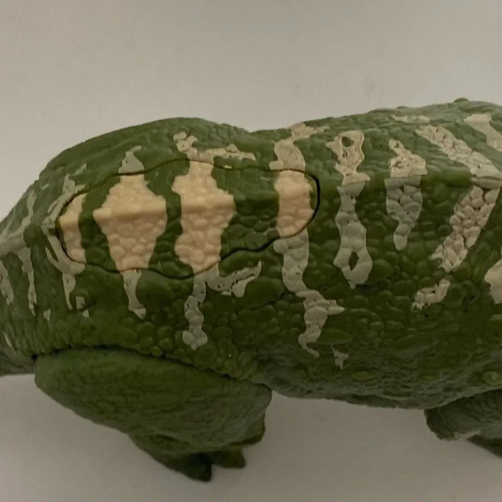 Mattel Green 2018 Jurassic World Fallen Kingdom Roarivores Sinoceratops Dinosaur